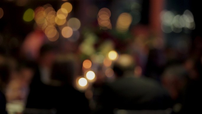 Bokeh灯光背景，餐厅氛围，散焦精致的用餐视频。