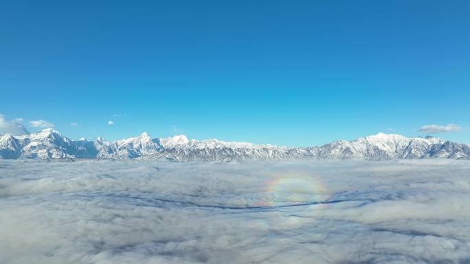 牛背山贡嘎雪山震撼云海佛光