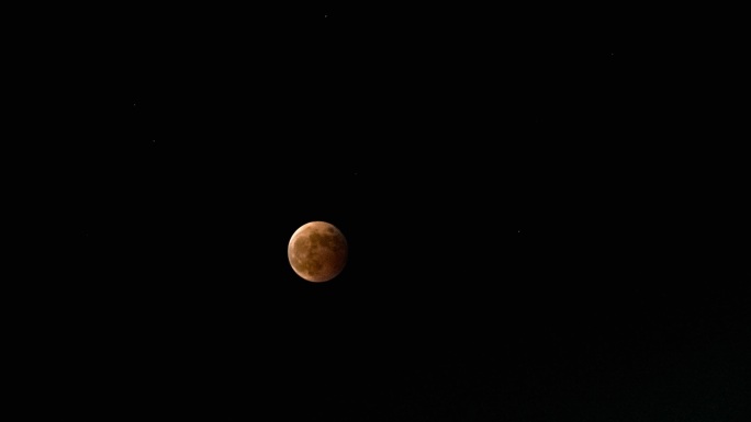 月全食红月亮升起
