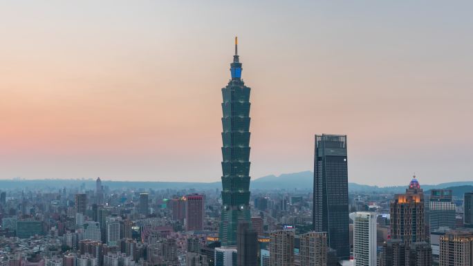 4K时光流逝：台湾台北市的全景城市景观著名塔