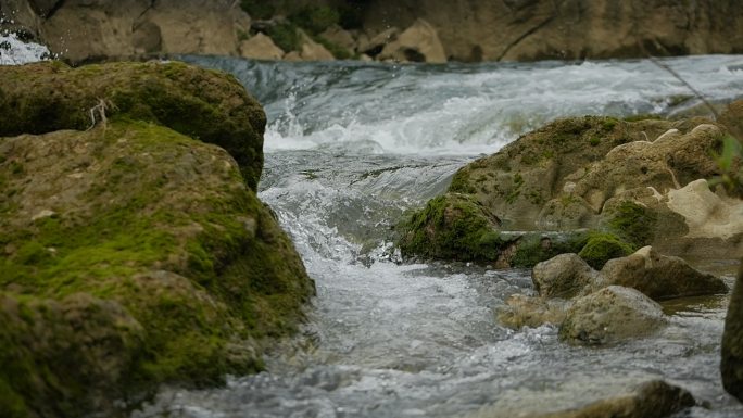 溪流  流水