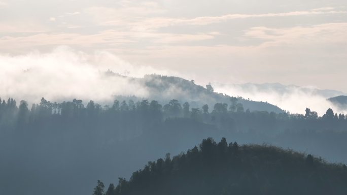 山区日出云海震撼航拍大山里的美景5