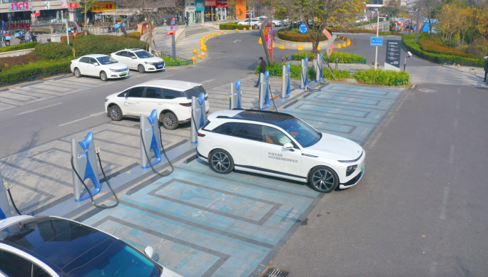 新能源汽车充电-电动车充电停车场充电桩
