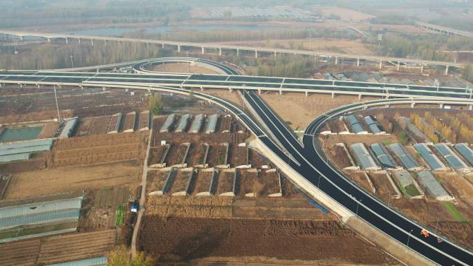 航拍建设中的京雄高速