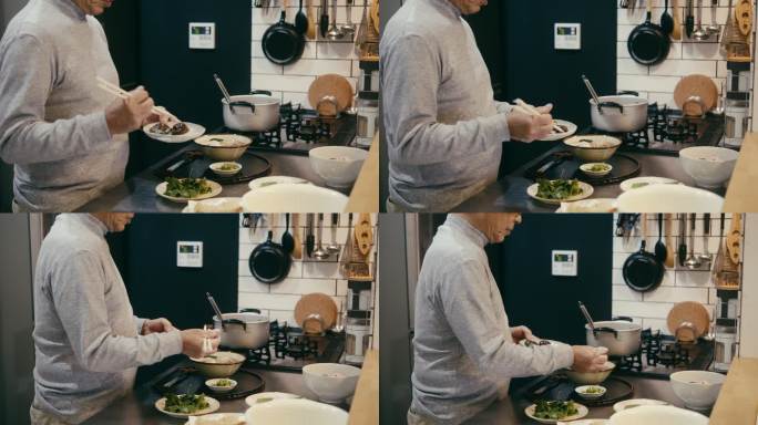 在厨房里制作Toshikoshi Soba跨年面条的资深男子