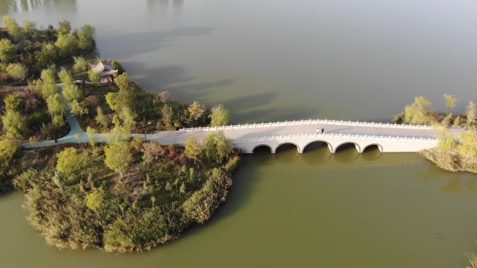 肃州湿地天马湖廊桥