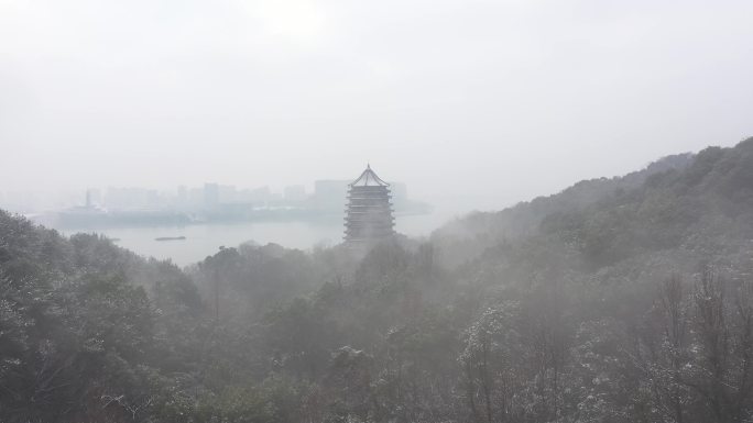 杭州六和塔雪景航拍