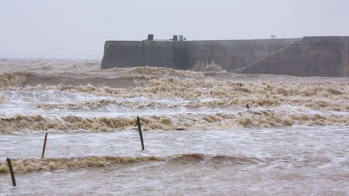 码头、海面海港、海浪