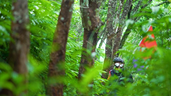 模拟边境边防警察特警巡警巡护边界线2