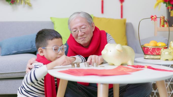 祖父和孙子温馨外婆奶奶