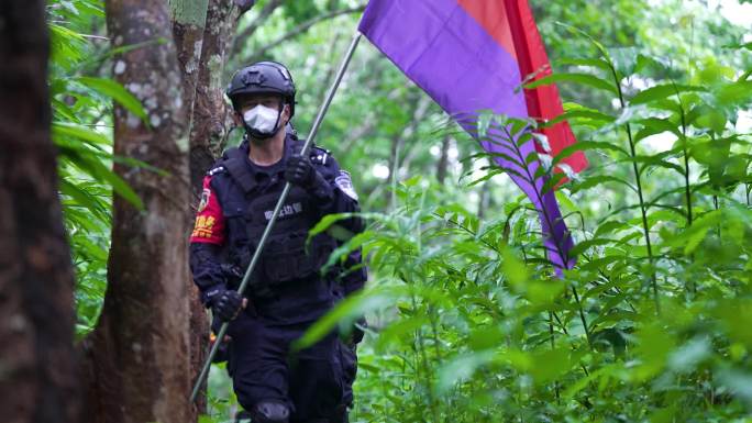 模拟边境边防警察特警巡警巡护边界线4