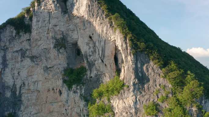 航拍山峰风光