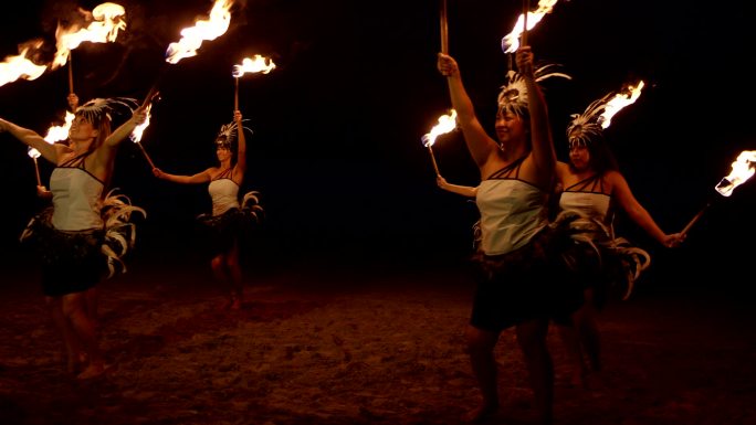 夏威夷传统火呼啦舞