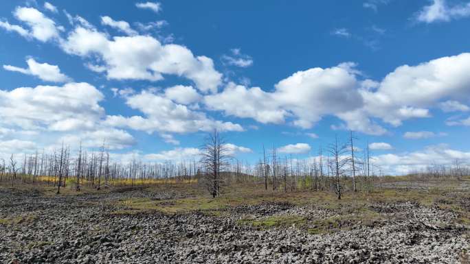 航拍内蒙达尔滨湖火山熔岩地貌