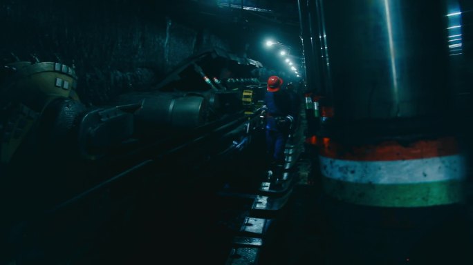 井下采煤工作面掘进对检修支架安全生产巡检