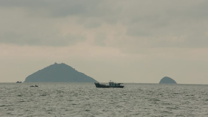 阿莱ARRI 4K 船行驶在海面