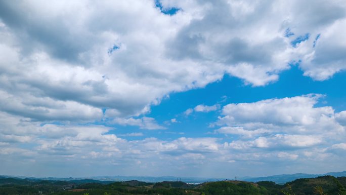 大山蓝天白云