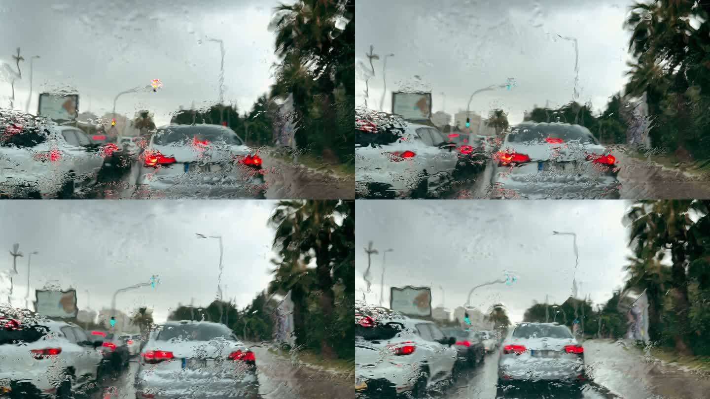 雨中的汽车雨天行驶路面湿滑安全驾驶