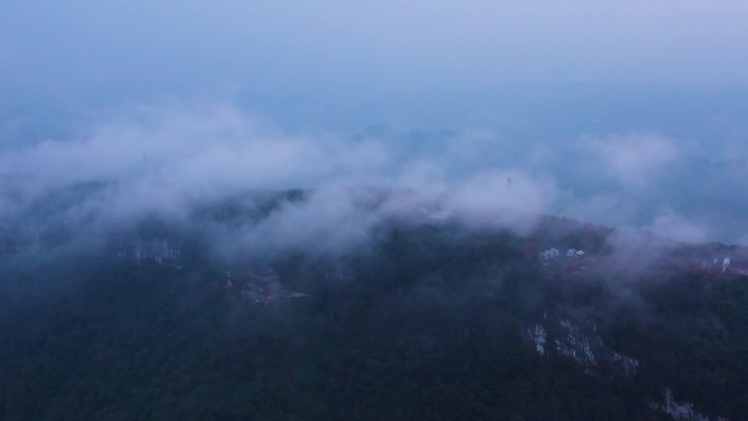 山雾山脉山峰云雾烟雾自然风光