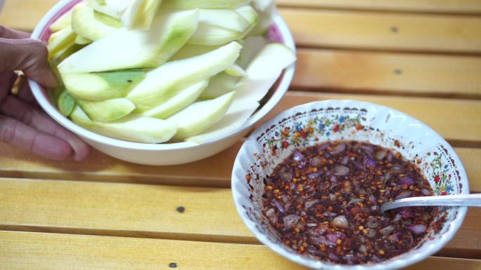 芒果、辣酱芒果蘸酱青芒酸芒果