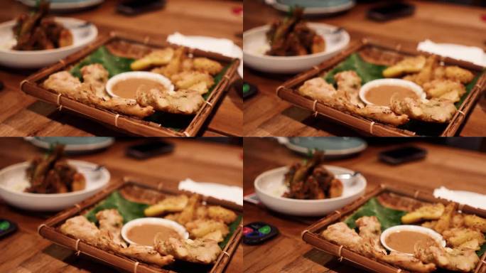 炸鸡和Tempe Mendoan，印度尼西亚烹饪