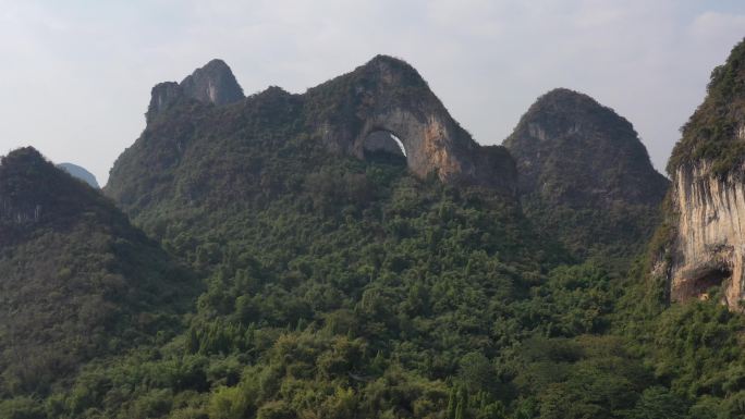 航拍广西桂林山水甲天下喀斯特地貌