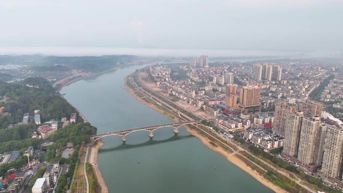 4K航拍益阳城区资江水沿岸6