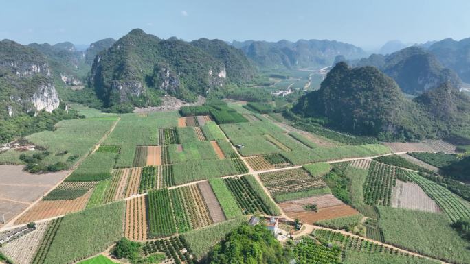 4K航拍扶绥群山农田风光美景