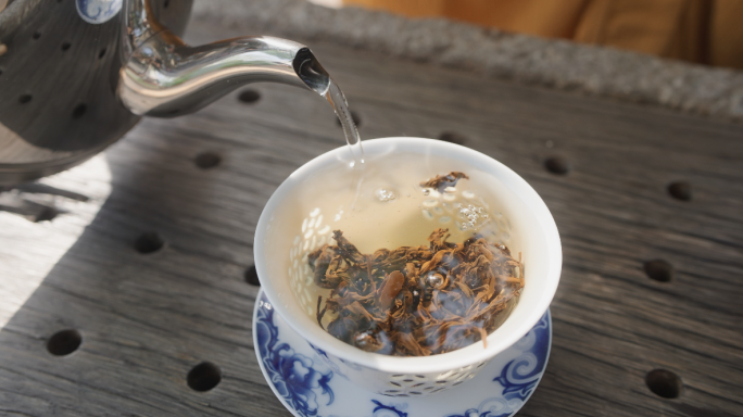明前古树红茶制作技艺泡茶展示茶艺升格川茶