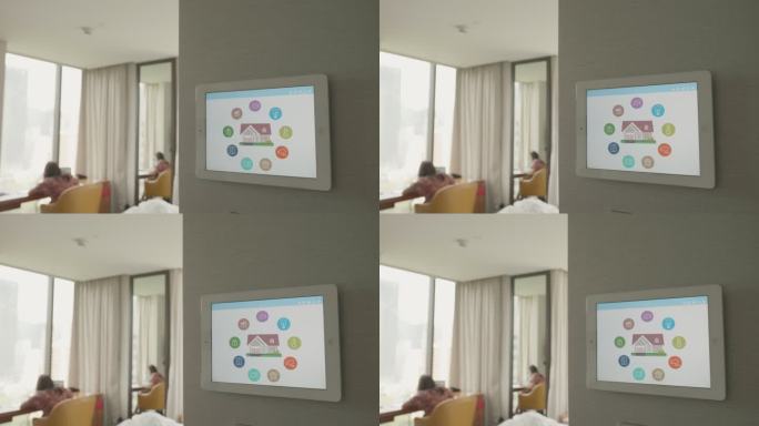 家庭自动化控制器应用程序屏幕，显示控制所有家电设备的智能家居概念