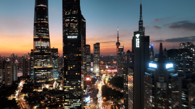 4K上海航拍陆家嘴金融中心夜景