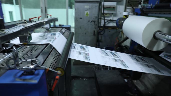 大型印刷机工作素材