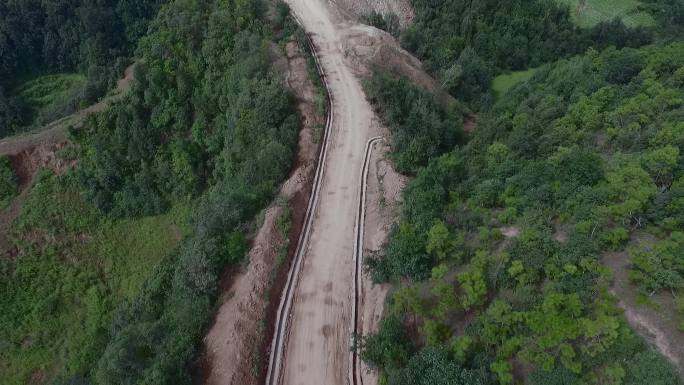 新农村建设视频云南山区农村修筑村村通道路