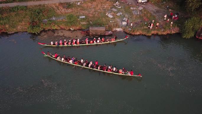 航拍湘江上的龙舟