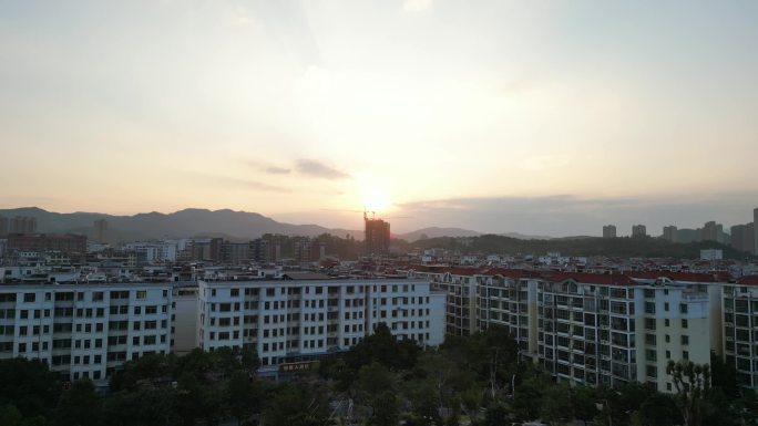 小城夕阳