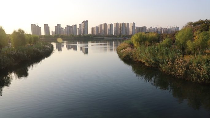 黄昏湖中建筑倒影 空镜