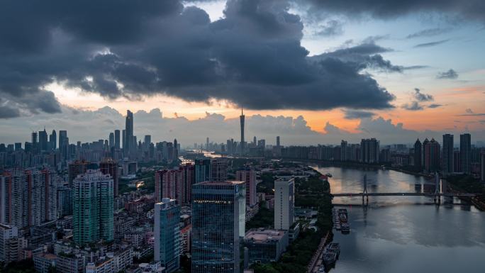 广州珠江流域的日出与云彩