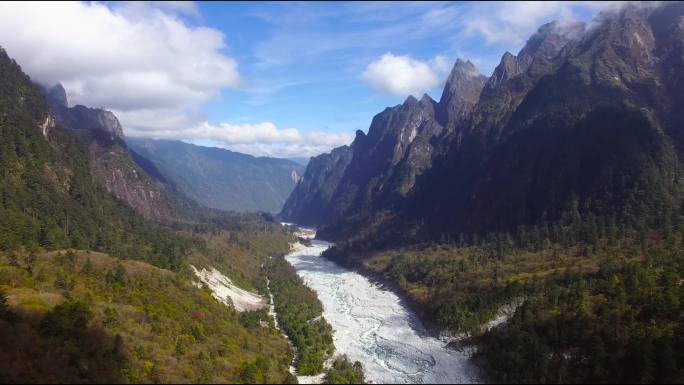 四川甘孜州燕子沟旅游景区航拍视频