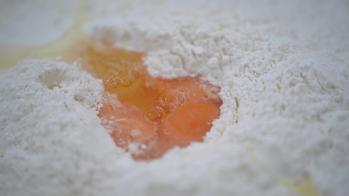 鸡蛋鸭蛋面粉和面面包揉面次坞打面面食面点