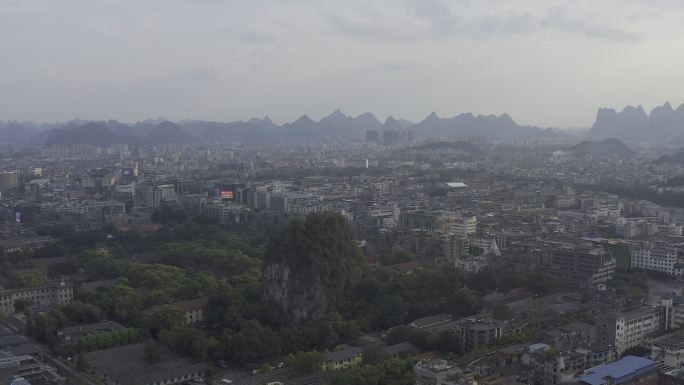 航拍广西桂林靖江王府独秀峰景区