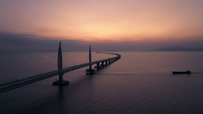 港珠澳大桥海豚塔日出航拍4K