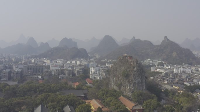 航拍广西桂林靖江王府独秀峰景区