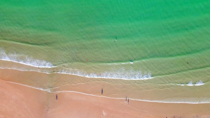 夏季三亚亚龙湾沙滩海边