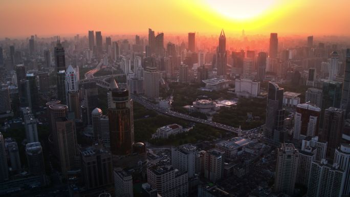 太阳升起的城市城市太阳升起落日的城市落日