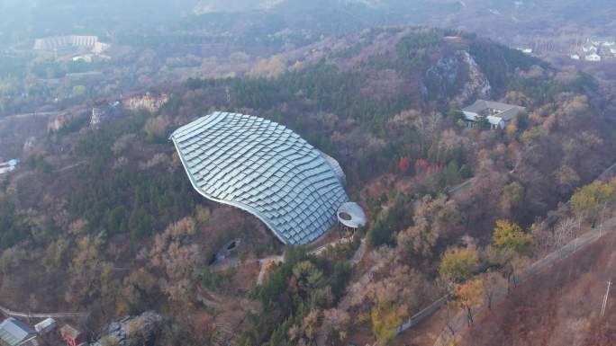 航拍北京周口店山顶洞遗址