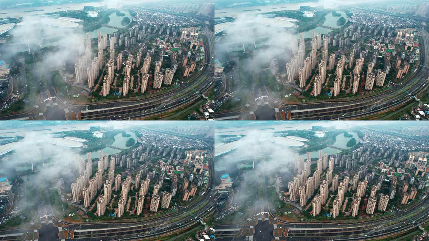 云雾中的城市高端楼盘建筑