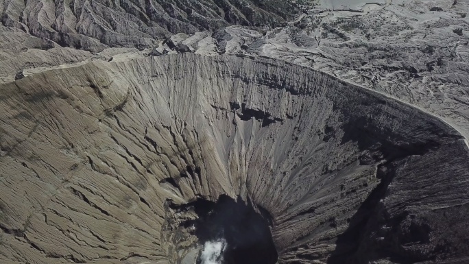 4K UHD鸟瞰无人机拍摄印度尼西亚布罗莫山