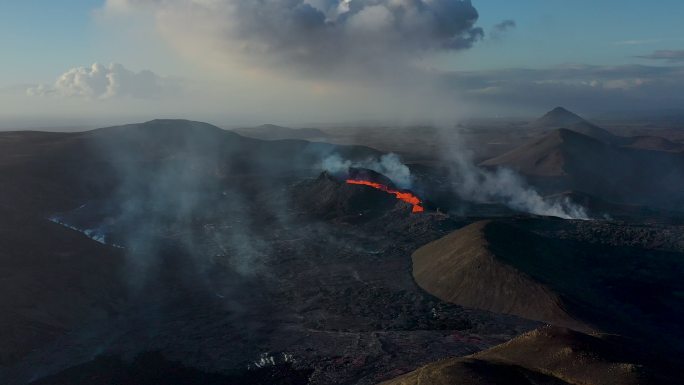 冰岛Fagradalsfjal火山喷发鸟瞰图