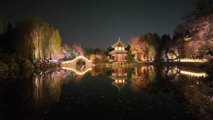 莲池书院夜景