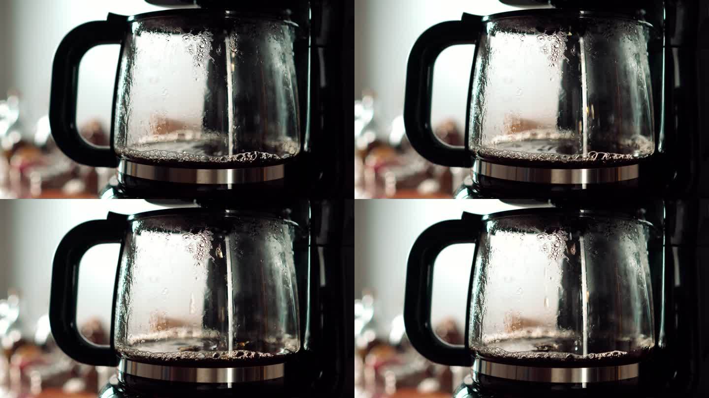 用过滤咖啡机制作滴水咖啡-咖啡豆滴水声